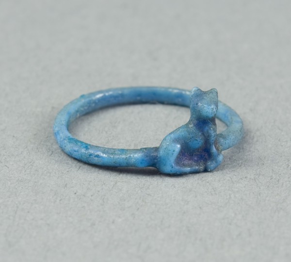 Ring: Figure of Seated Cat, New Kingdom, Dynasty 18 (about 1390 BC), Egyptian, Egypt, Faience, W. 1
