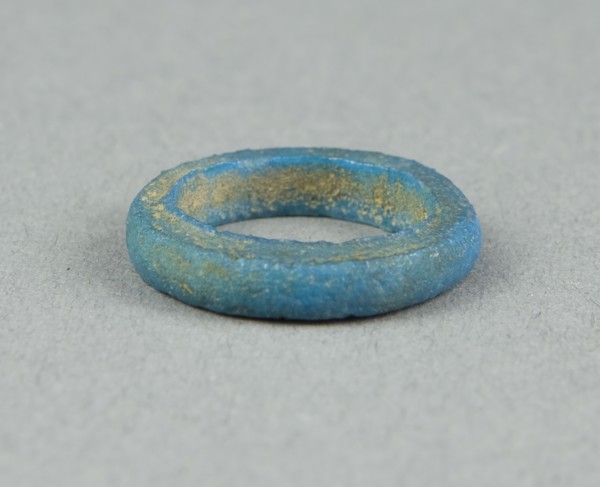 Ring, New Kingdom, Dynasties 18–20 (about 1350–1069 BC), Egyptian, Egypt, Faience, W. 0.3 cm (1/8