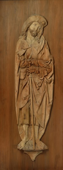 The hl., James the Elder, c. 1510, lime wood relief, 126 x 34 cm, Tilman Riemenschneider,