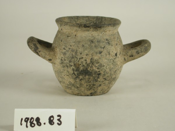 Etruscan, Cup, 550/500 BC, ClayFGDFSBSV, 3 1/8 x 5 x 3 in. (7.9 x 13.3 x 7.6 cm)
