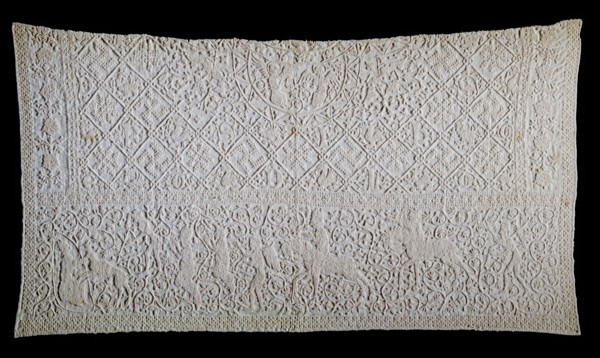 Lectern Cover, 14th century, linen embroidery on plain weave linen in three stitches; German