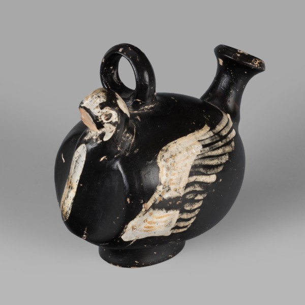 Guttus gnathia in the shape of a bird, bird with wings iconography, southern Italic pottery, end of