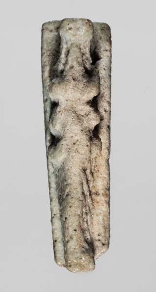 Amulet — crocodile; reclining crocodile with tail bent at the end, head slightly raised; hanging