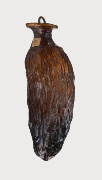 Date-shaped unguentarium; Syro-Palestine workshop; Smyrna place of discovery; 1st–beginning of 2nd