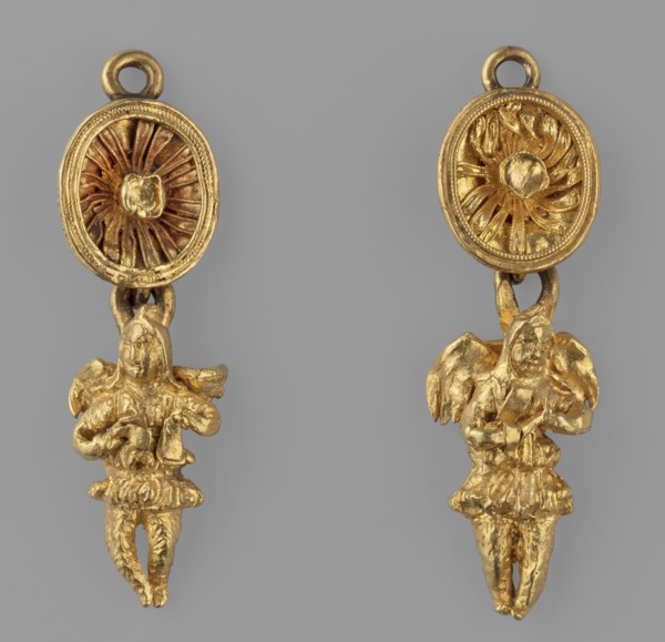 Two earring pendants in the shape of winged Geniuses, Pair of pendants - each composed of 2 parts: