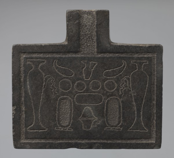 Nesichnum's sacrificial table, sacrificial formulas, vases, breads, cartouches, Nesichnum ca.