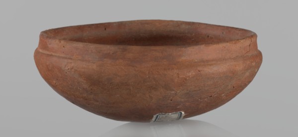 Medum-type bowl, A small Medum-type bowl with characteristic carination under the rim. Rounded