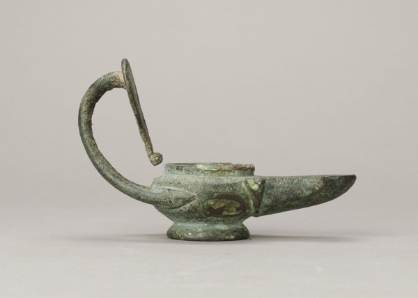 Oil lamp, maker, possibly by Antoni Madeyski 1862–1939 — 1st century, Pozzuoli, oil lamp, weight 0