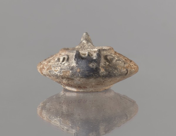 Oil lamp, deposit provenance, Islamic art, Arabic culture, functional ceramics, Arabic pottery, oil