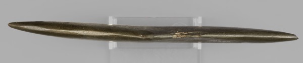 Rhomboid palette in the shape of an elongated rhombus. Whetstone? Ceremonial cosmetic palette,
