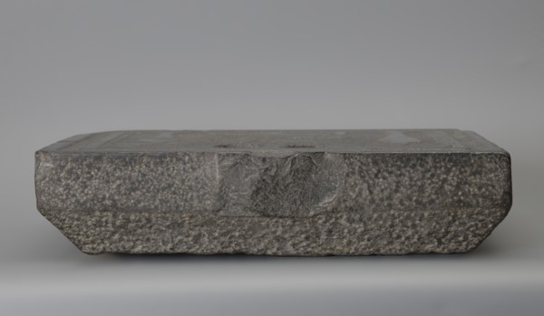 Offering table with carved offerings, offerings iconographic, grave goods. Offering table with
