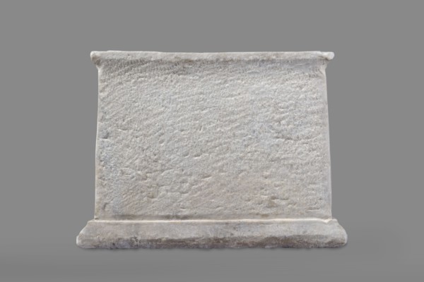 Urn with a depiction of swans, unknown Roman workshop. Sepulchral funerary urn, Roman, dated to the