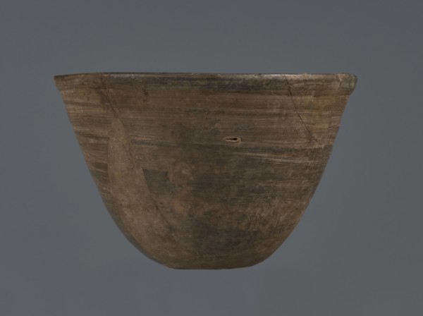 Bowl, unknown northern Mesopotamian workshop; metallic ware, viceless vessel, bowl; Early Jazira