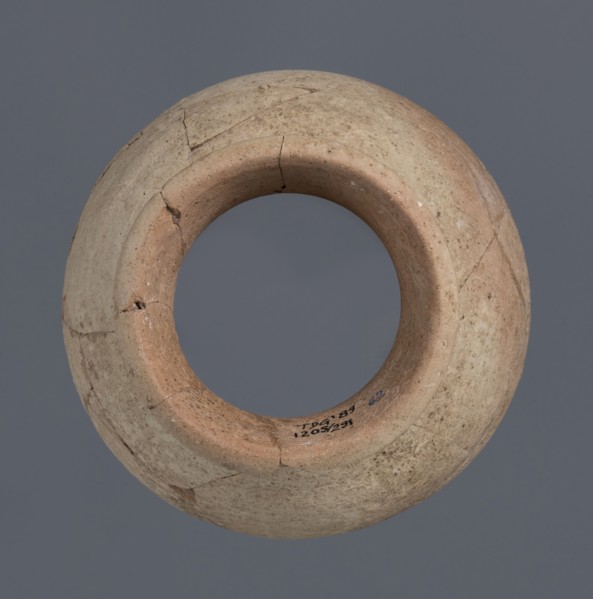 Fragment of a bottle upper 3/4, unknown Northern Mesopotamian workshop, Early Jazira III period ca.
