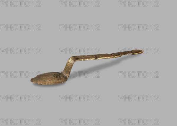 Medical tool fragment of strigil?, possibly by Antoni Madeyski 1862–1939, tool, height 12.8 cm, A