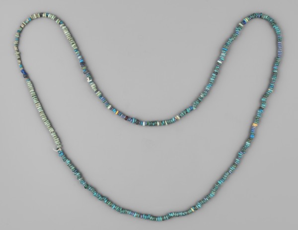 Necklace, necklaces, ornaments, disc-shaped beads, object made of small disc-shaped beads, ca.