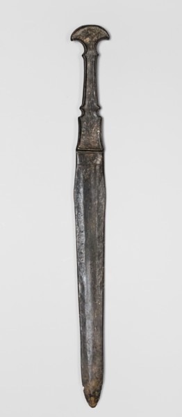 Dagger, unknown Luristan workshop. Dagger with a cast blade and a mushroom-shaped hilt with a