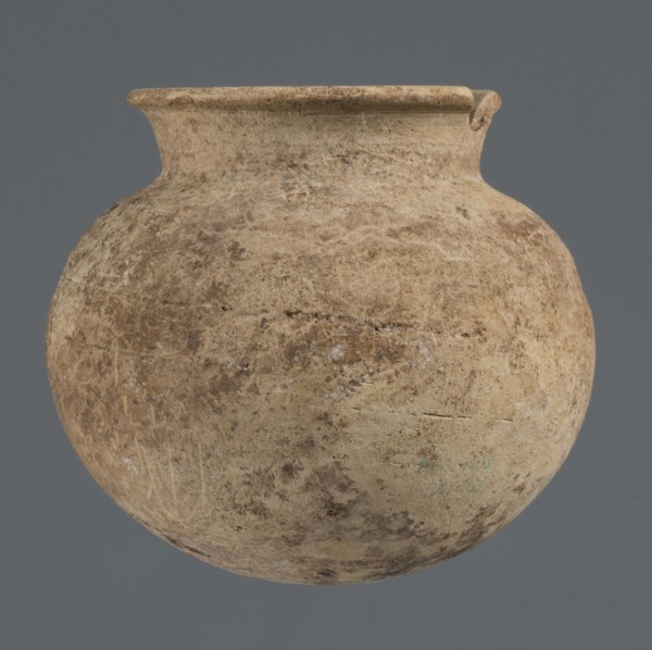 Globular vessel, unknown Northern Mesopotamian workshop; clay; Early Jazira III / Early Dynastic