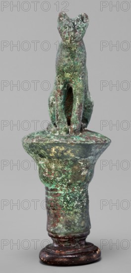 Cat sitting on a papyrus column;, Egyptian art, Late Period, 664–332 BC. Bronze figurine. Height 11
