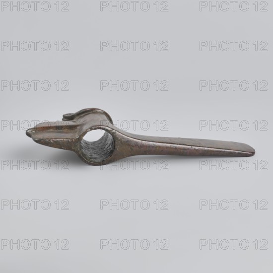 Battle axe, Eastern Gallic Scenography, 2nd half of 3rd millennium BC, Western Iran, weapon, weight