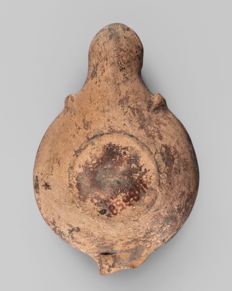Lamp decorated with a depiction of a gladiator so-called Samnite, unknown Roman workshop, Scen.Gal