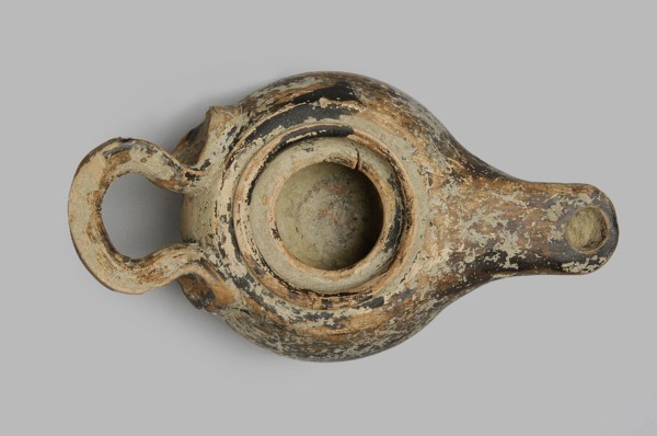 Oil lamp, unknown Attic workshop. Wheel-made lamp with a globular, slightly squat container.