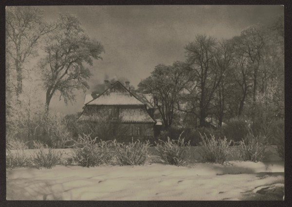 Blazewicz family manor house in Antakalnis, Vilnius — photograph by Jan Bulhak 1876–1950, ca. 1937.
