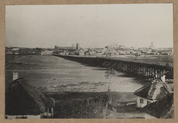Lutsk — view of the city from the Styr River; photographer, ca. 1918 negative, ca. 1918–1922 print.