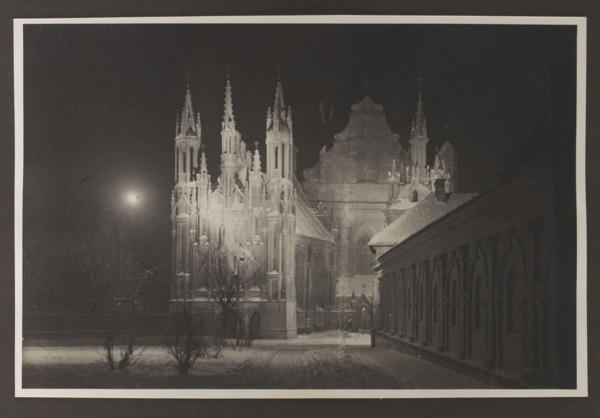 Vilnius Illuminated. Churches of St. Anne and the Bernardines; Edmund and Boleslaw Zdanowski,