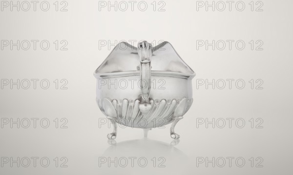 Gravy boat, Charles Stuart Harris fl. 1852–1897, maker; Harris, C.S. & Sons London; goldsmith's