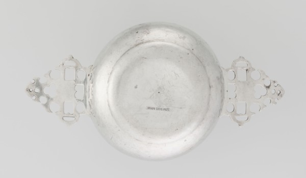 Porridge bowl porringer, maker: Vander, Henry & Vander Arthur; maker's firm: Vander, CJ, Ltd
