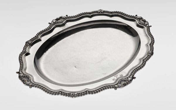 Oval platter by Benjamin & James Smith fl. 1809–1812, maker's mark/goldsmith's firm; Georgian,