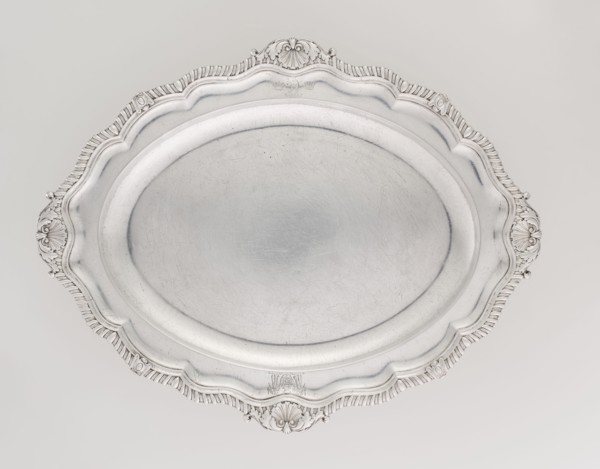 Oval platter by Benjamin & James Smith fl. 1809–1812. Silver, Georgian/George III style; oval
