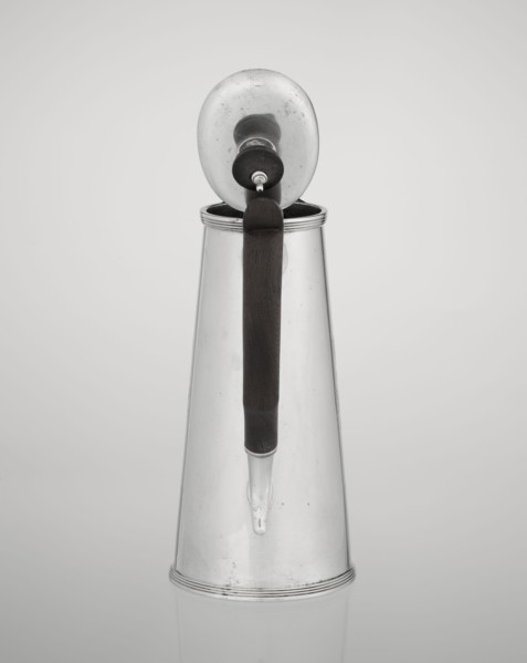 Coffee pot, maker: Barnard, Edward & Sons Ltd London; goldsmith's firm; fl. ca. 1680–, maker:
