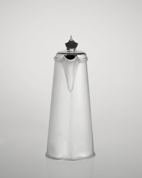 Coffee pot by Barnard, Edward & Sons Ltd London; goldsmith's firm; fl. ca. 1680–, with later