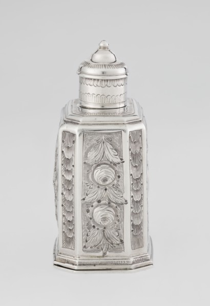 Tea caddy by Nash, Bowles fl. 1720–ca.1725, goldsmith; rococo style. Cuboid tea caddy with a