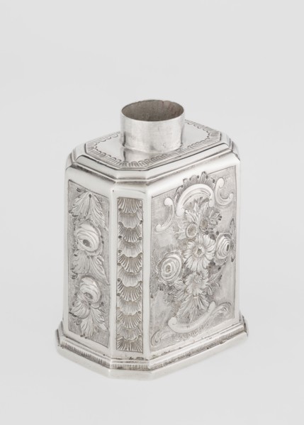 Tea caddy by Nash, Bowles fl. 1720–ca.1725, goldsmith; rococo style. Cuboid tea caddy with circular
