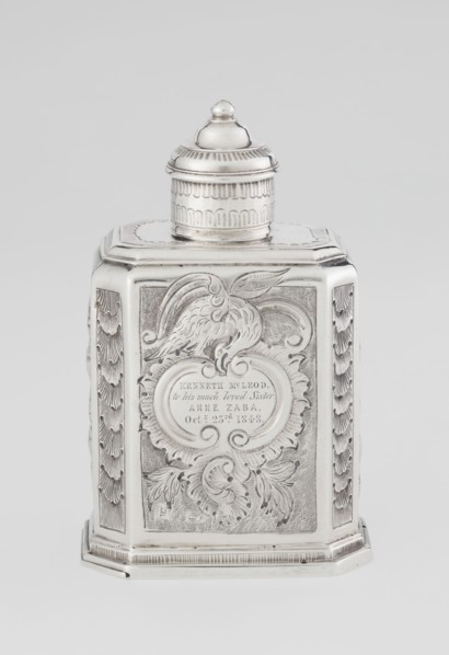 Tea caddy by Nash Bowles fl. 1720–ca. 1725, goldsmith. Rococo style; cuboid tea caddy with a