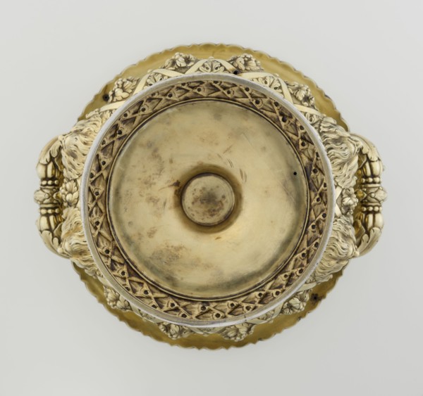 Wine cooler by Boulton & Plate Co Birmingham; goldsmith and plater firm; fl. 1768–1834, 1826/1827.