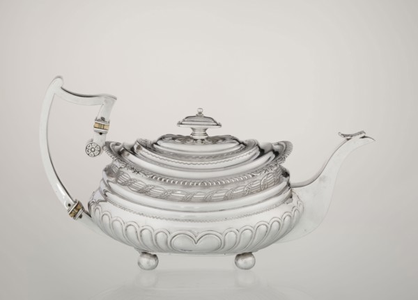 Teapot. Maker: George McHattie fl. 1799–ca. 1825, goldsmith. English Regency style, 1819–1820,