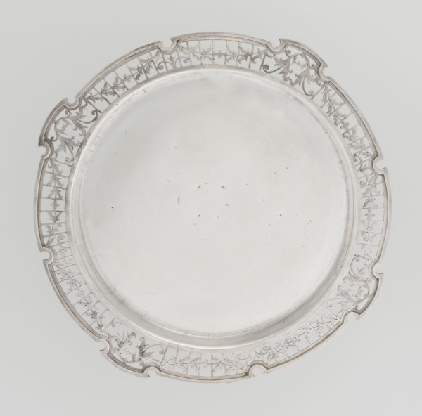 Round tray, circular silver tray with smooth mirror, slightly raised, openwork collar decorated