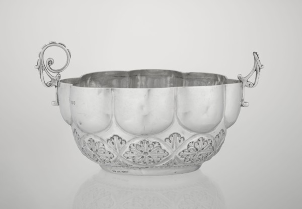 Porridge bowl porringer, Wakely & Wheeler Ltd London; goldsmiths; fl. 1791–1958 maker; porringer