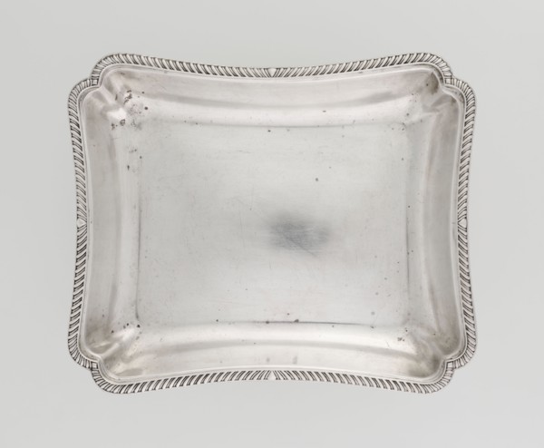 Four-sided platter by Bradbury, Thomas & Sons Sheffield; goldsmiths; active ca. 1769–1943.