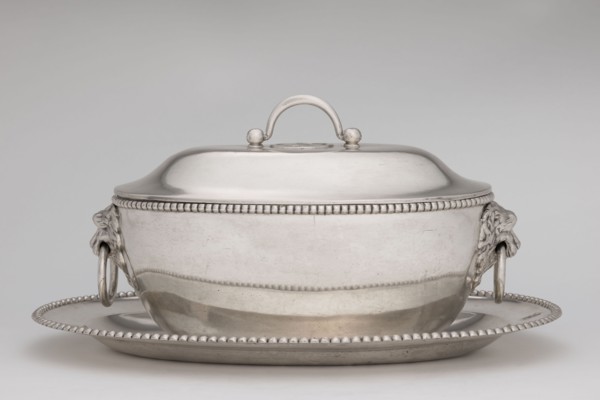 Vase with cover and platter; maker: Marcin Holke fl. ca. 1765–ca. 1792, goldsmith; tableware