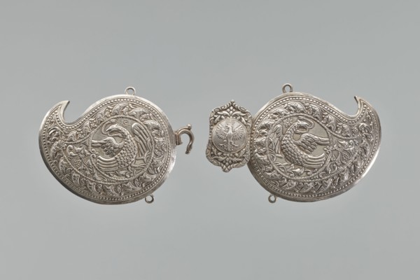 Buckle, repossession, gift. Silver buckle fastening Delya's coat, probably royal, inscription 24