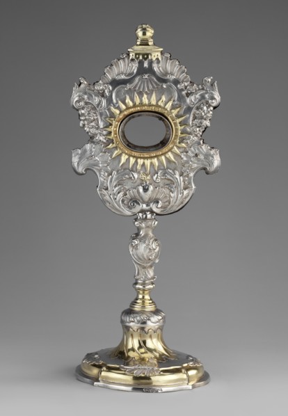 Monstrance reliquary by Johann Gottfried Schlaubitz fl. 1733–1771, goldsmith; originally containing