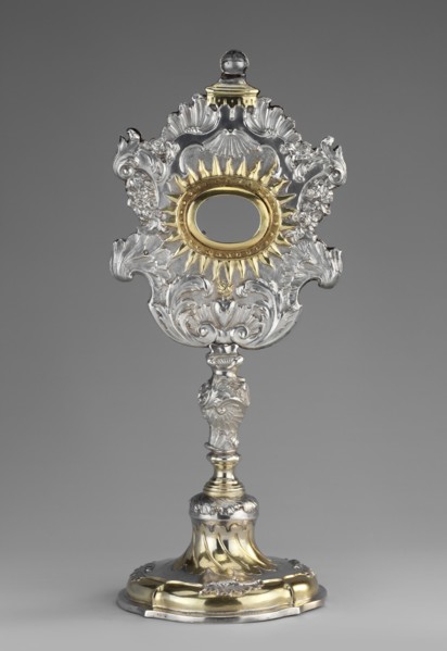 Monstrance reliquary by Johann Gottfried Schlaubitz fl. 1733–1771, goldsmith; originally containing