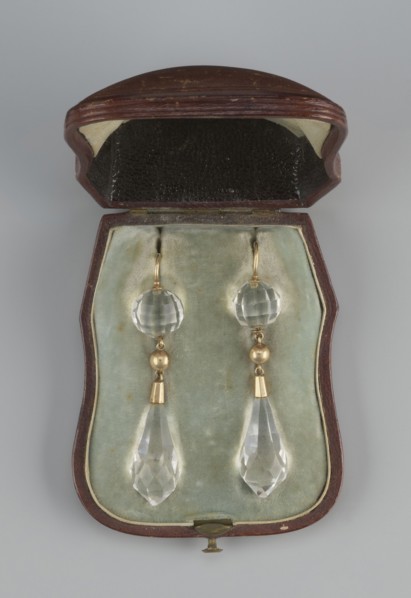 Pair of earrings in a leather case. Made by Sazikov goldsmith's firm; 1793–1887. Pair of earrings
