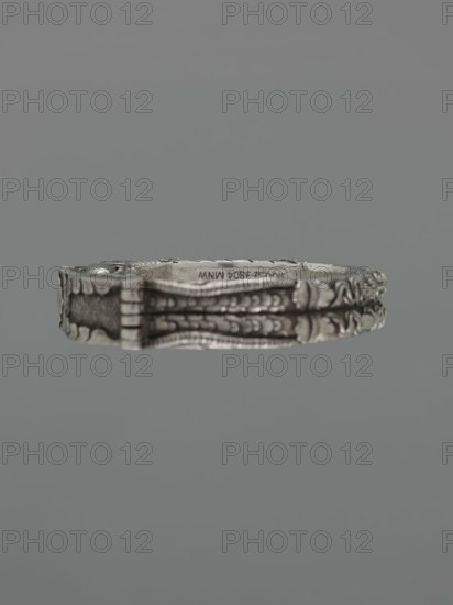 Bracelet, scrap - purchase, purchase provenance; Chinese and Mongolian art; body/hand ornament,