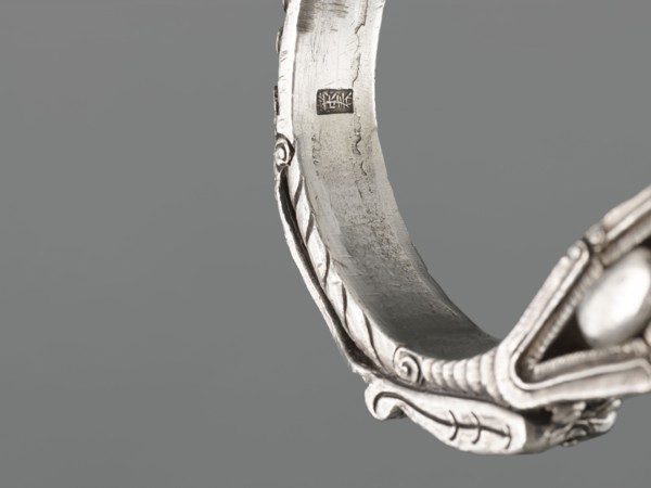 Bracelet, scrap - purchase, purchase provenance; Chinese and Mongolian art; body/hand ornament